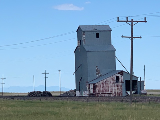 montana plains grain elevator